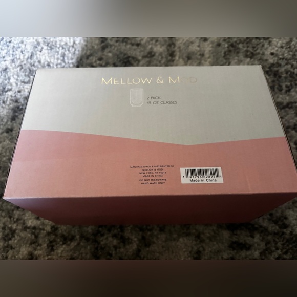 NIB Mellow & Mod 2-Pack Glassware Set 15oz Gold Rim Ribbed Tumblers - Picture 2 of 5